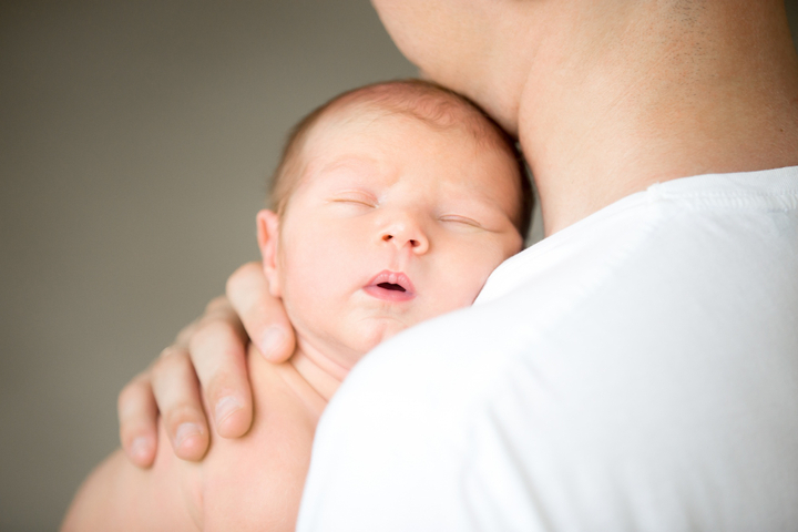 Leia mais sobre o artigo Cuidados com o recém-nascido: por que o bebê tem cólicas?
